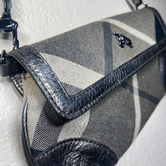 Burberry mini clutch bag - Picture 6 of 9